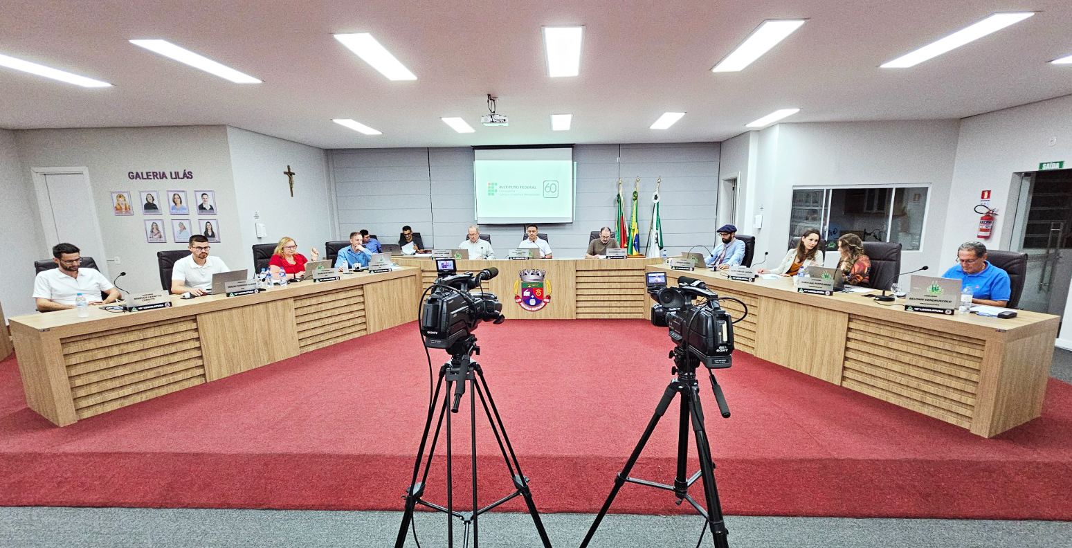 Capa Legislativo aprova criação de Comissão Especial para acompanhar situação do HDP