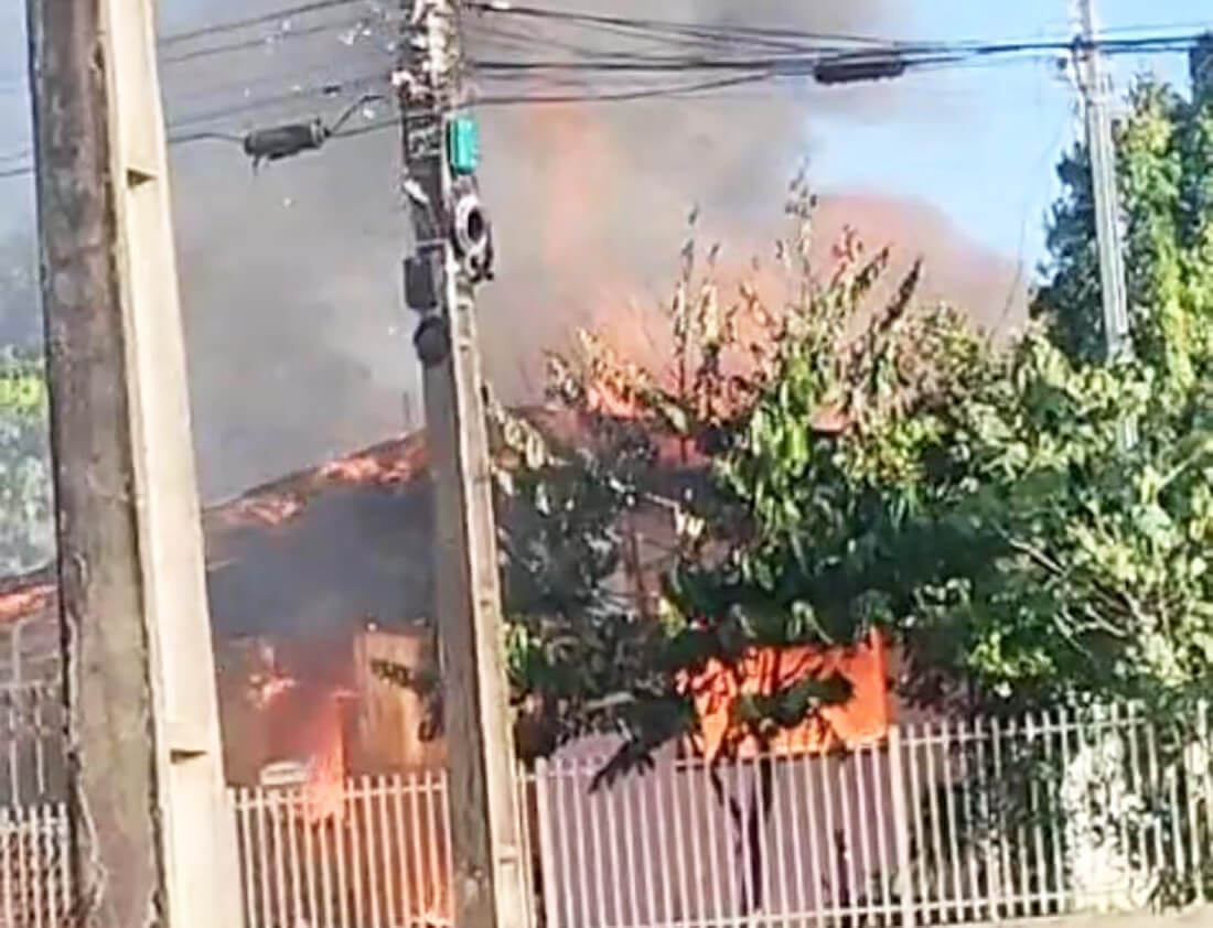 Capa Incêndio destrói residência no bairro Boca da Picada, em Seberi
