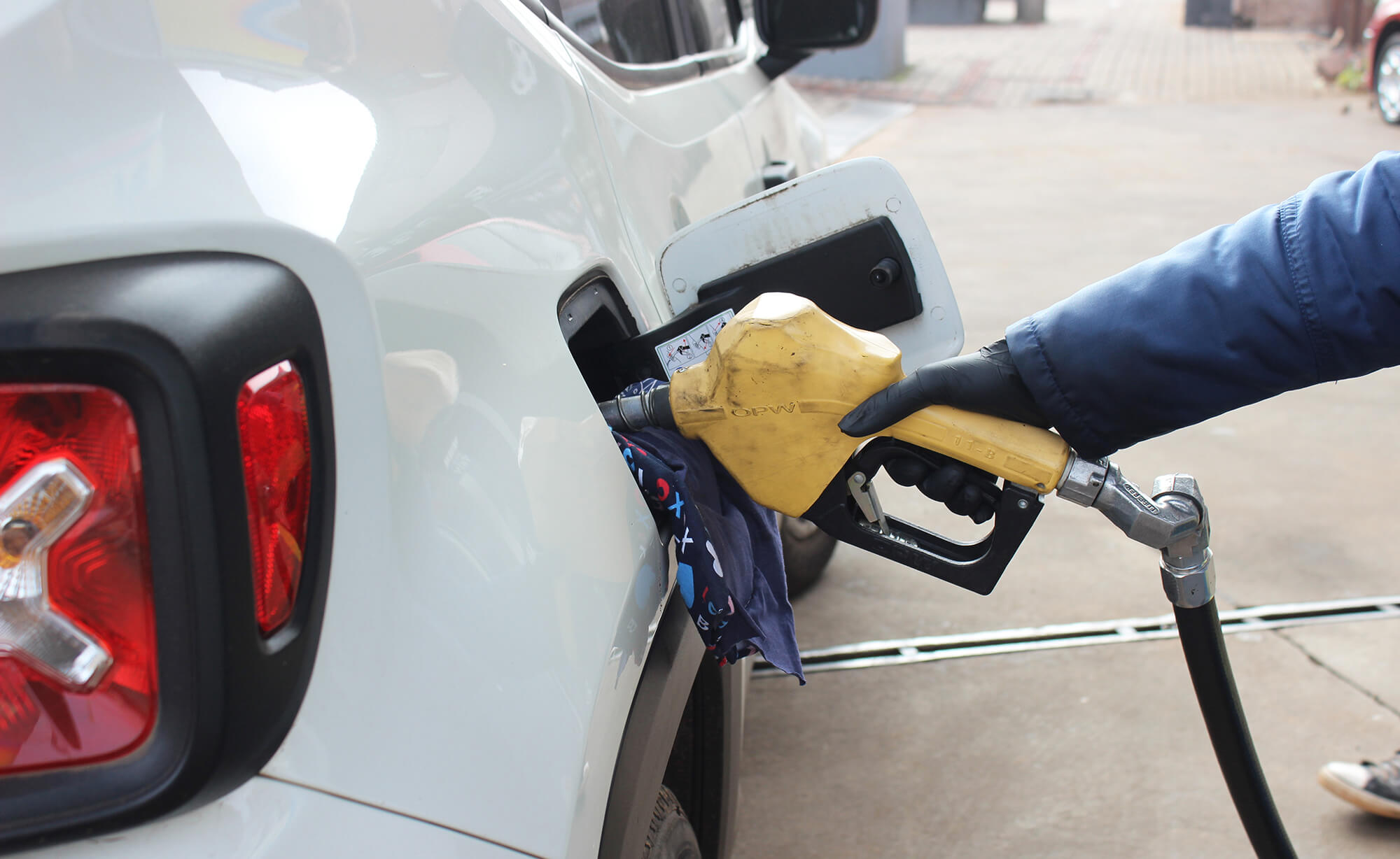 Capa Preço da gasolina no Brasil está 6% mais cara que mercado internacional, diz CBIE