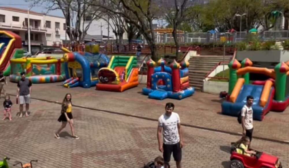 Capa Prefeitura de FW realiza ação do Dia das Crianças na Praça da Matriz