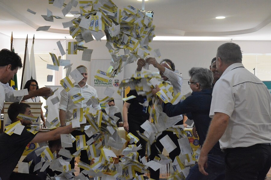 Capa Administração de FW e AEFW realizam sorteio da Campanha Show de Prêmios 2022