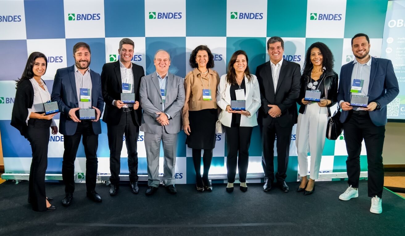Capa Sicredi se destaca no ranking BNDES 2023 com múltiplas premiações