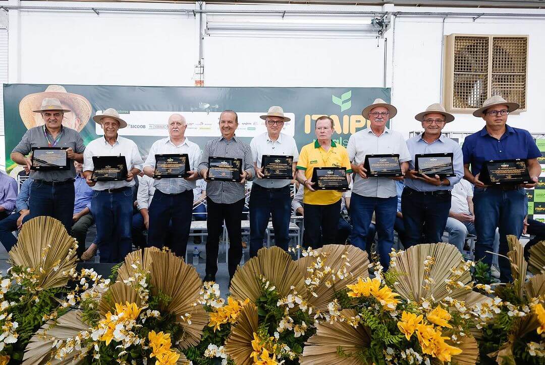 Capa Inicia o Itaipu Rural Show em Pinhalzinho/SC, que promete prospectar cerca de R$ 200 milhões em negócios