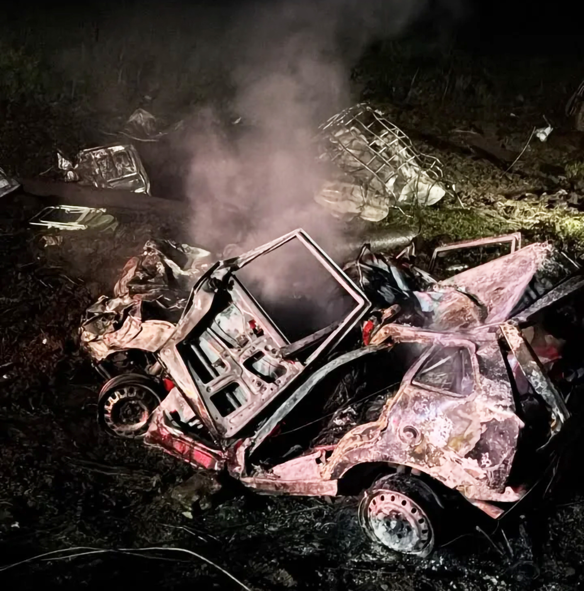 Capa Incêndio após colisão entre caminhão e carro deixa quatro mortos no Oeste catarinense