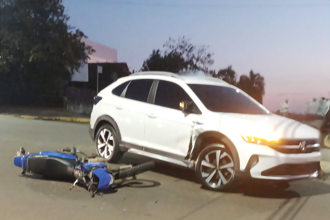 Capa Motociclista fica ferido em acidente na Avenida Costa e Silva em Três Passos