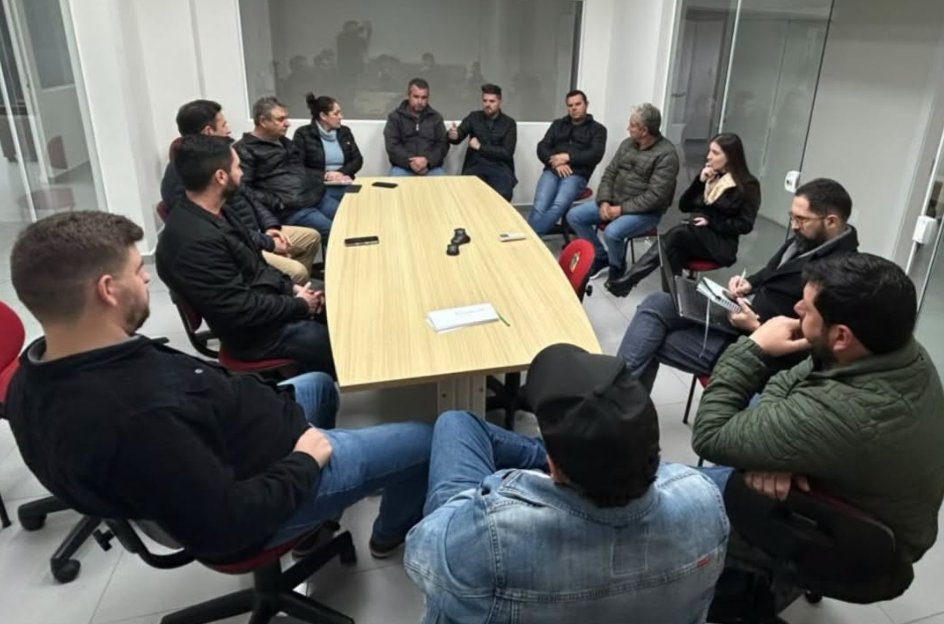 Capa Guatambu encaminha projetos para regularização de imóveis e reforma administrativa