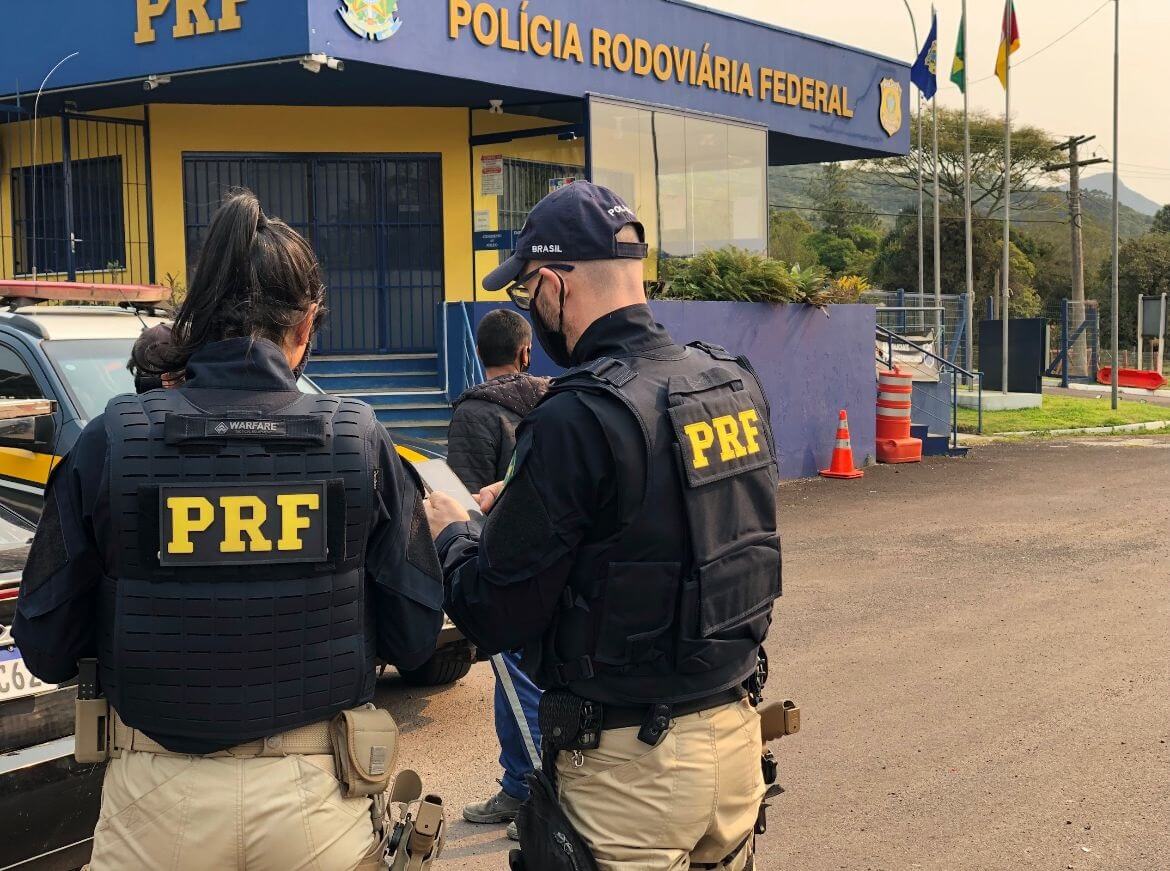 Capa PRF prende foragido por latrocínio ocorrido em Ijuí