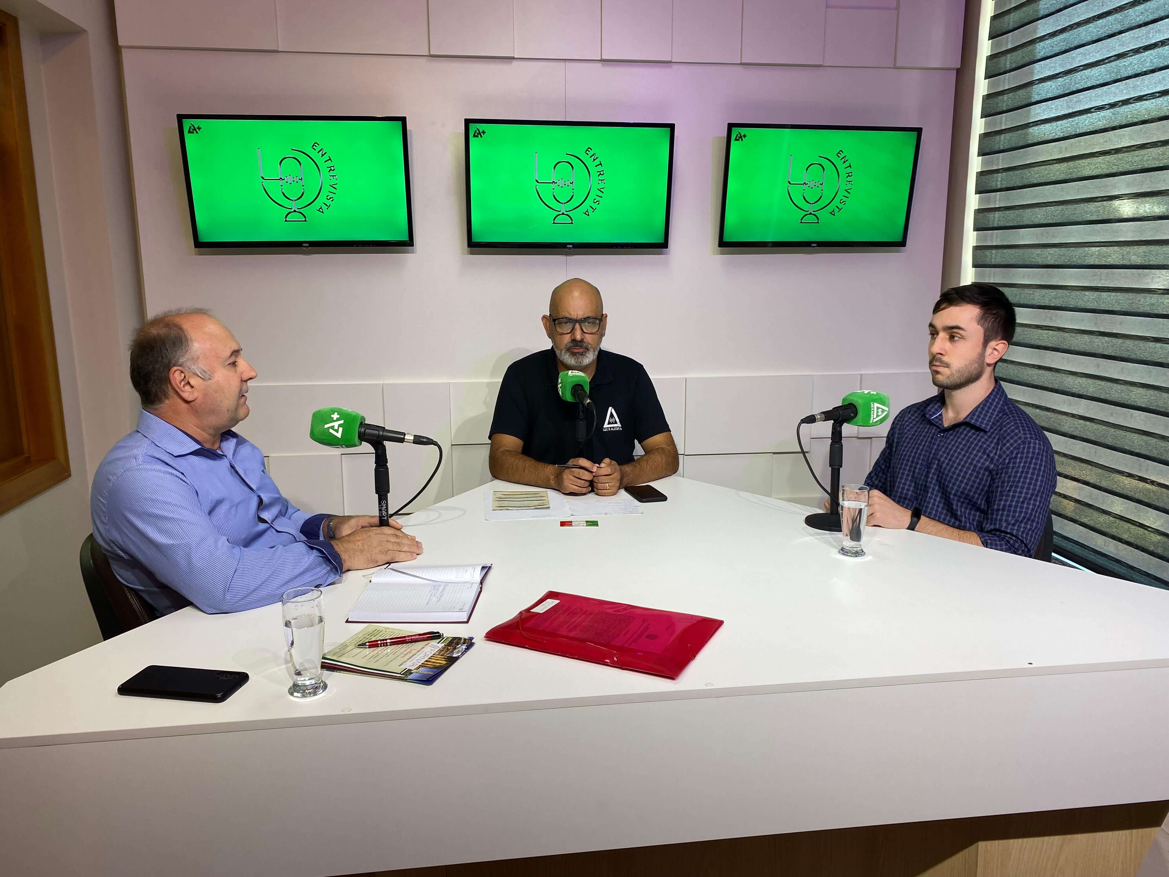 Capa Passaporte Europeu foi tema central do LA Entrevista