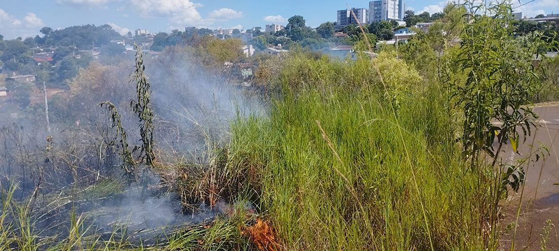 Capa Incêndio em loteamento mobiliza Bombeiros Voluntários em Tenente Portela