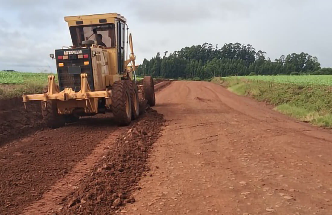 Capa Secretaria de Obras finaliza manutenção de via estratégica em Coronel Bicaco
