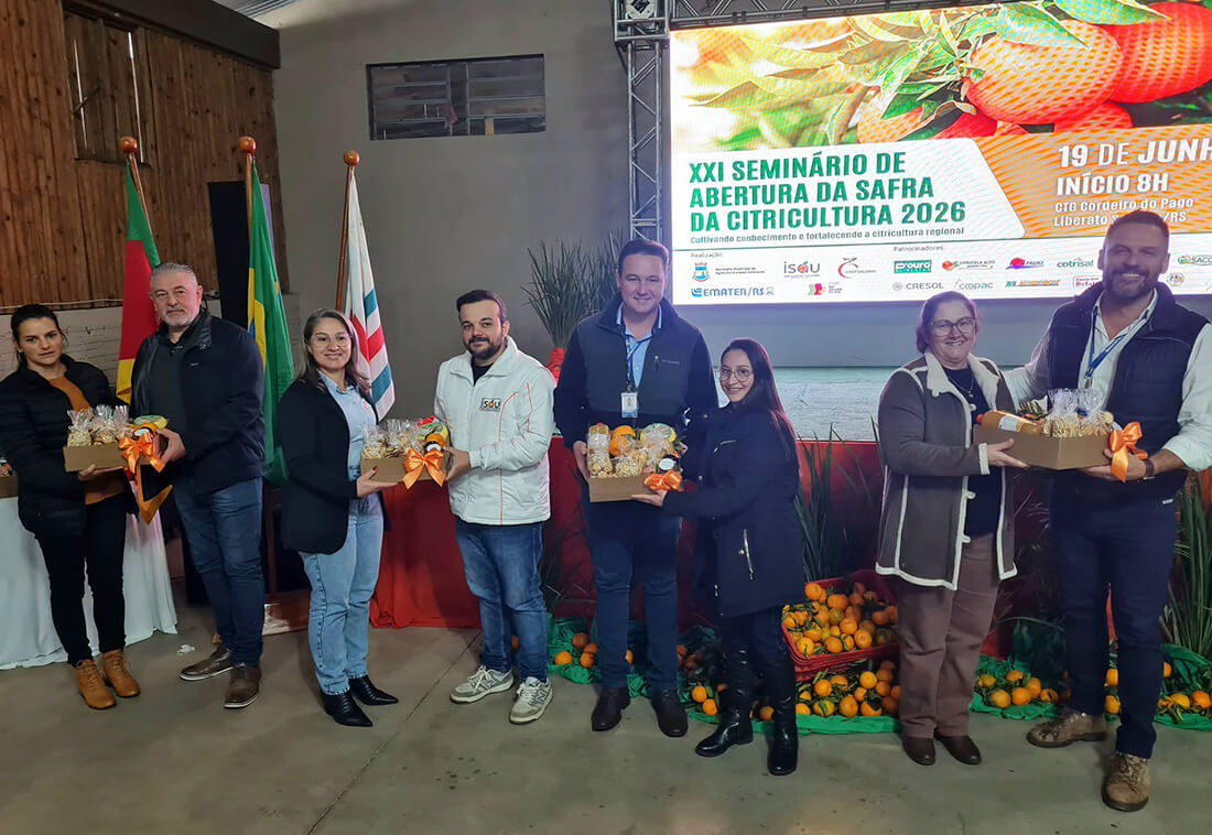 Capa Liberato Salzano sedia o 21º Seminário de Abertura da Safra da Citricultura
