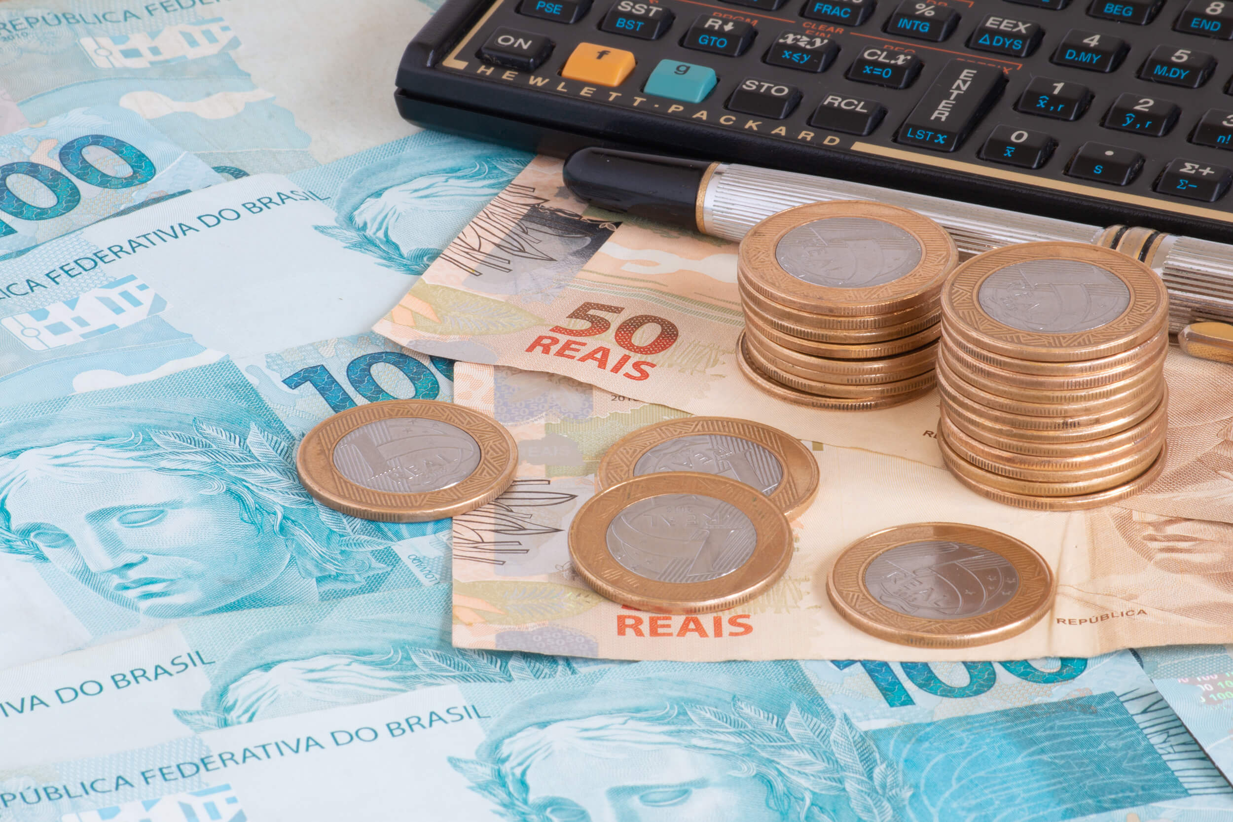 Capa Salário mínimo terá reajuste de R$ 103 em 2026