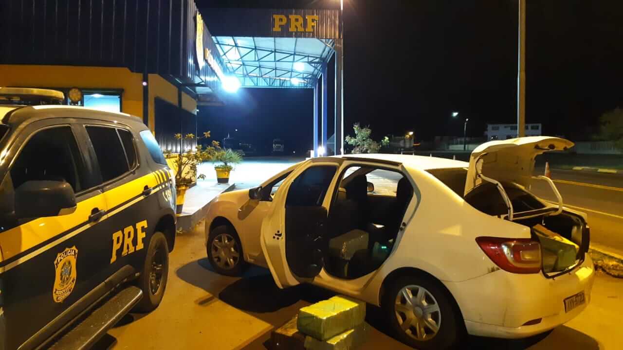 Capa PRF prende traficante com mais de 300kg de maconha em Sarandi