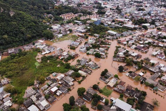 Capa Sobe para sete o número de mortos no RS após passagem de ciclone