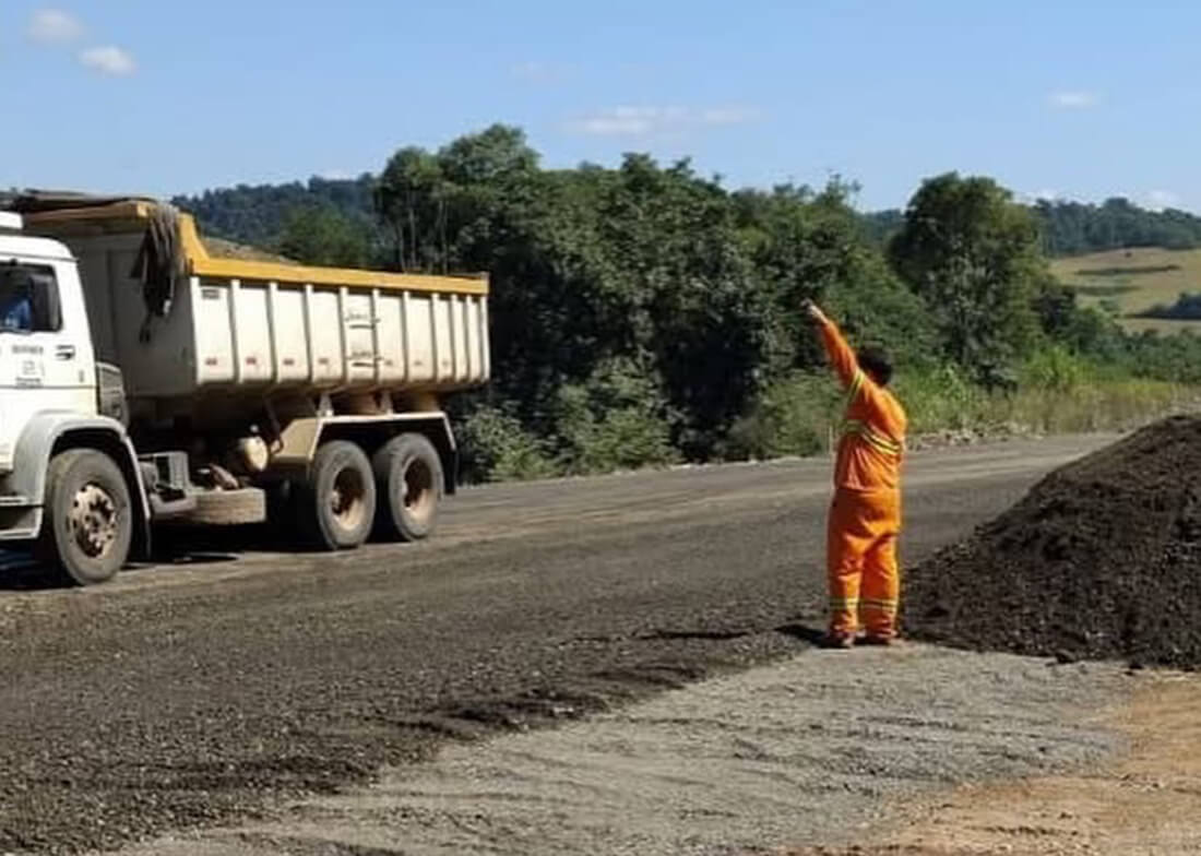 Capa Obras de pavimentação na ERS-305 avançam na ligação entre Horizontina e Três Passos