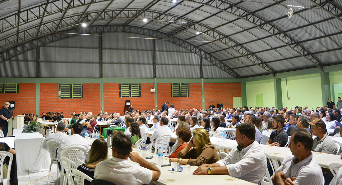 Capa Cotrifred convoca associados para Assembleia Geral Ordinária e Extraordinária
