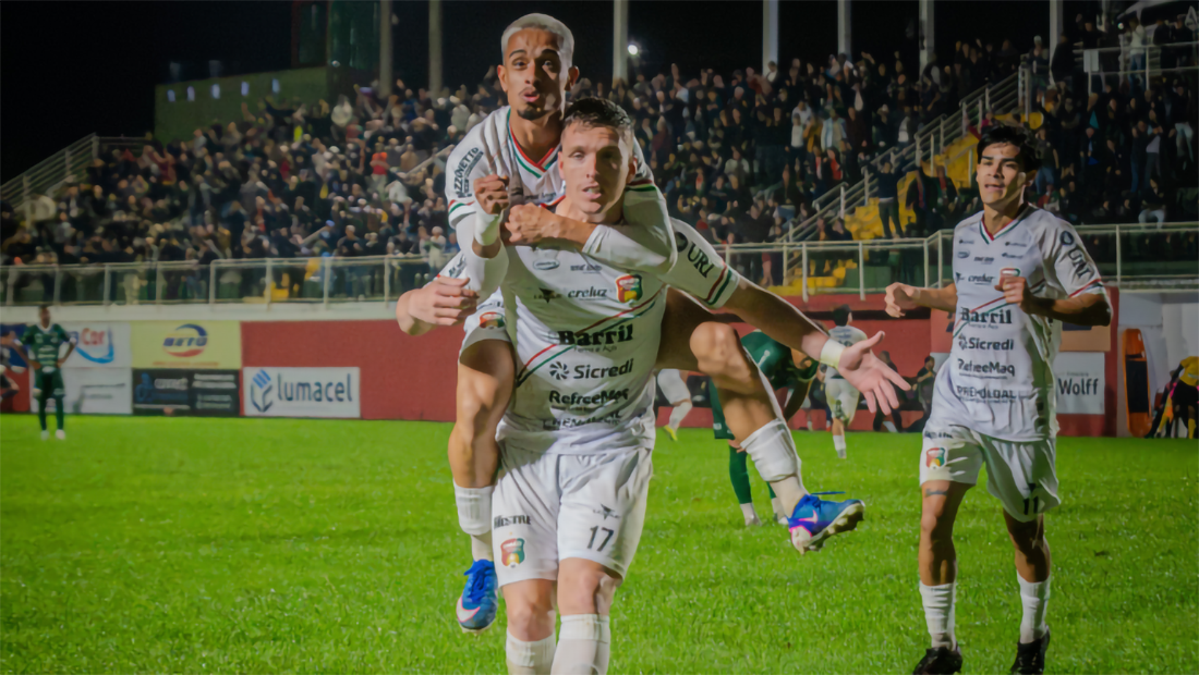 Capa União Frederiquense vence o Veranópolis e encosta na liderança do campeonato
