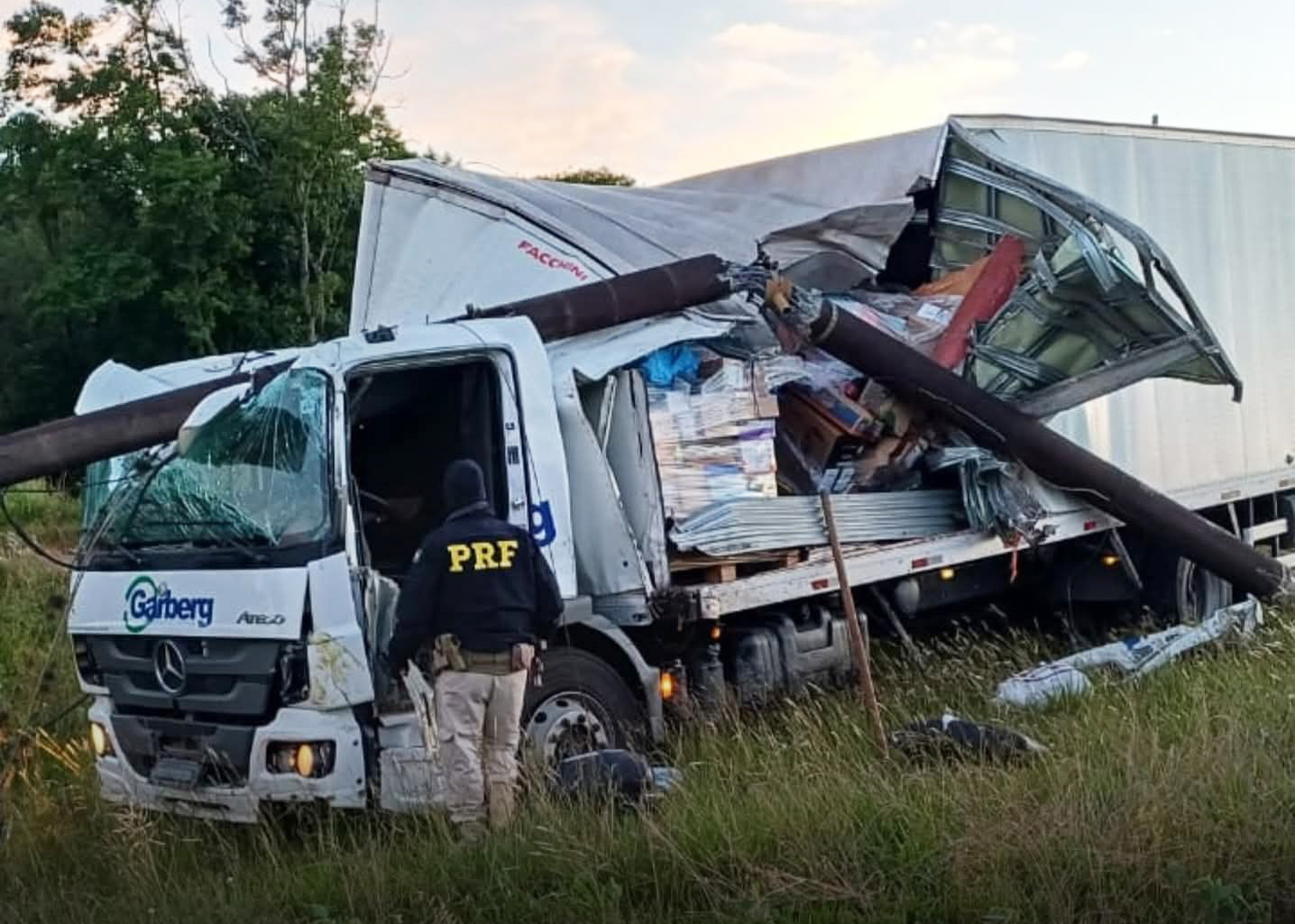 Capa Motorista de caminhão morre em acidente na BR-285 em Ijuí