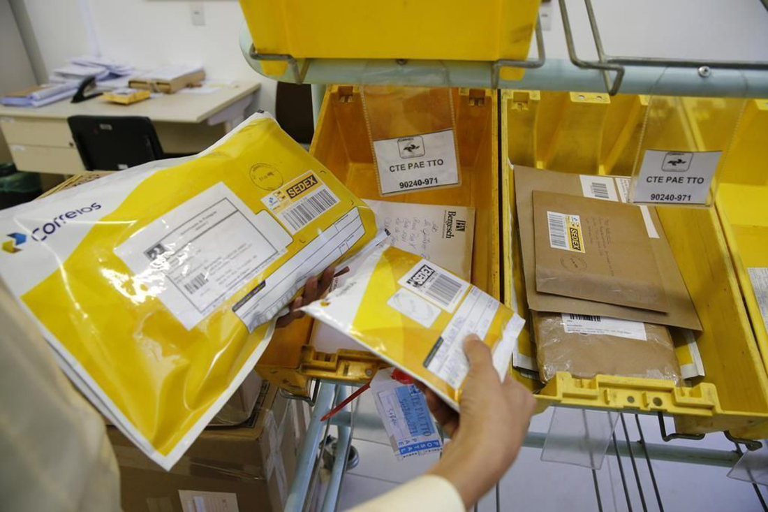 Capa Moradora de Cruz Alta cai em golpe de cobrança falsa ao rastrear compra pela internet