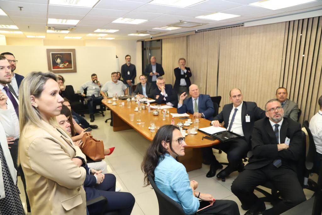 Capa Com mediação do TRT-4, representantes de trabalhadores e Corsan fecham acordo