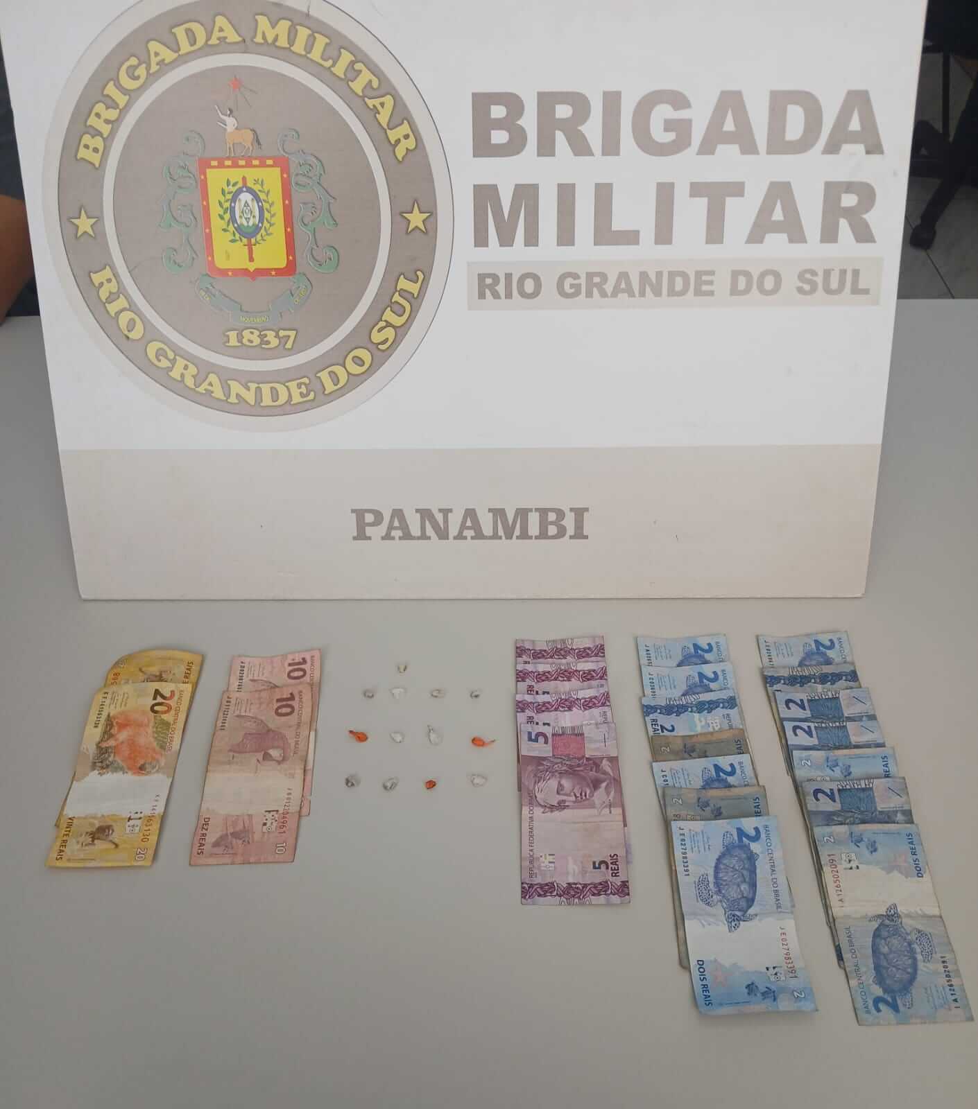 Capa Homem de 27 anos é preso por tráfico de entorpecentes em Panambi