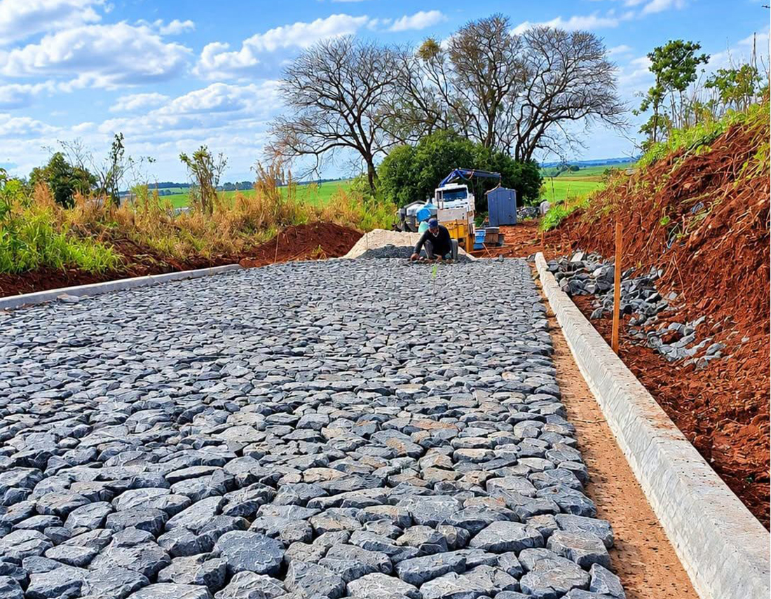 Capa Obras de calçamento avançam na ligação entre São Martinho e São Valério do Sul