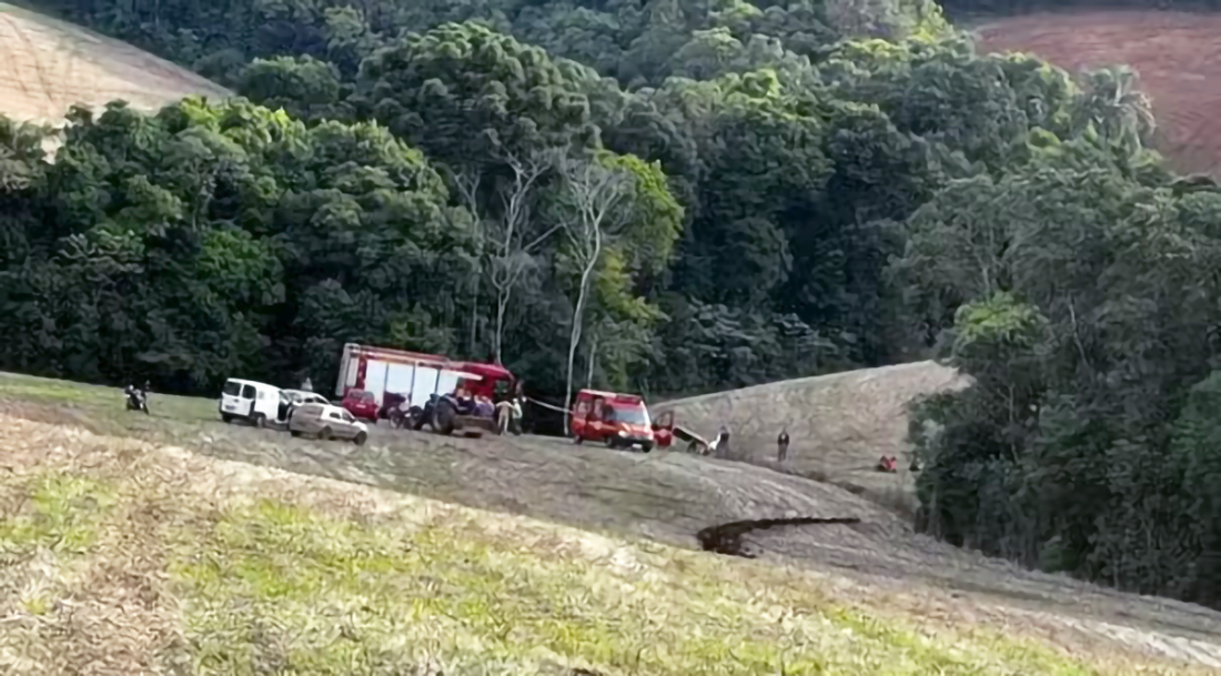 Capa Criança de 6 anos morre após ser atingida por trator em propriedade rural