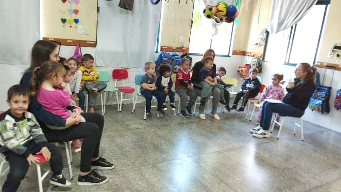 Capa Atividades de educação fiscal é realizada com crianças de Caiçara