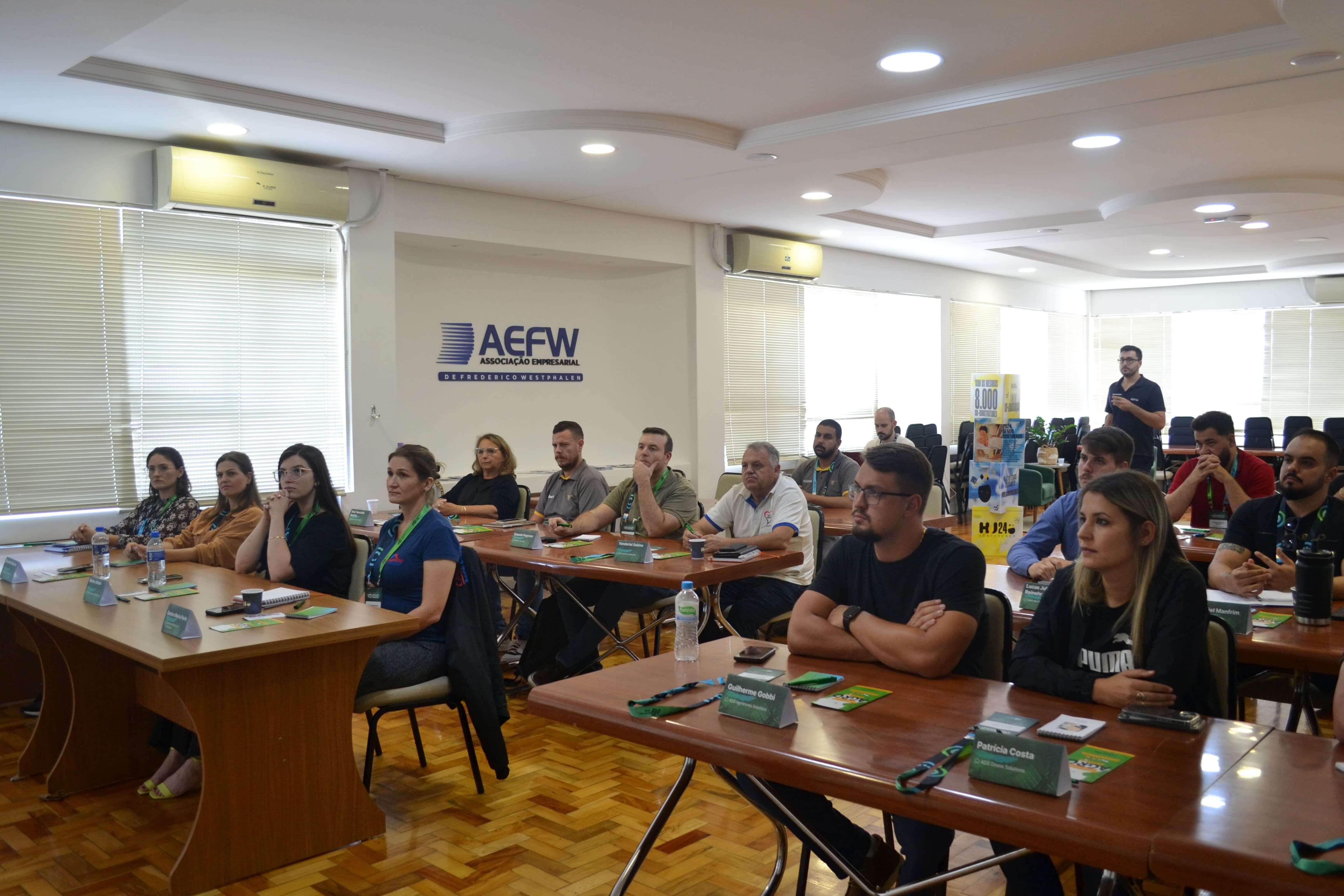 Capa AEFW promove treinamento para potencializar vendas
