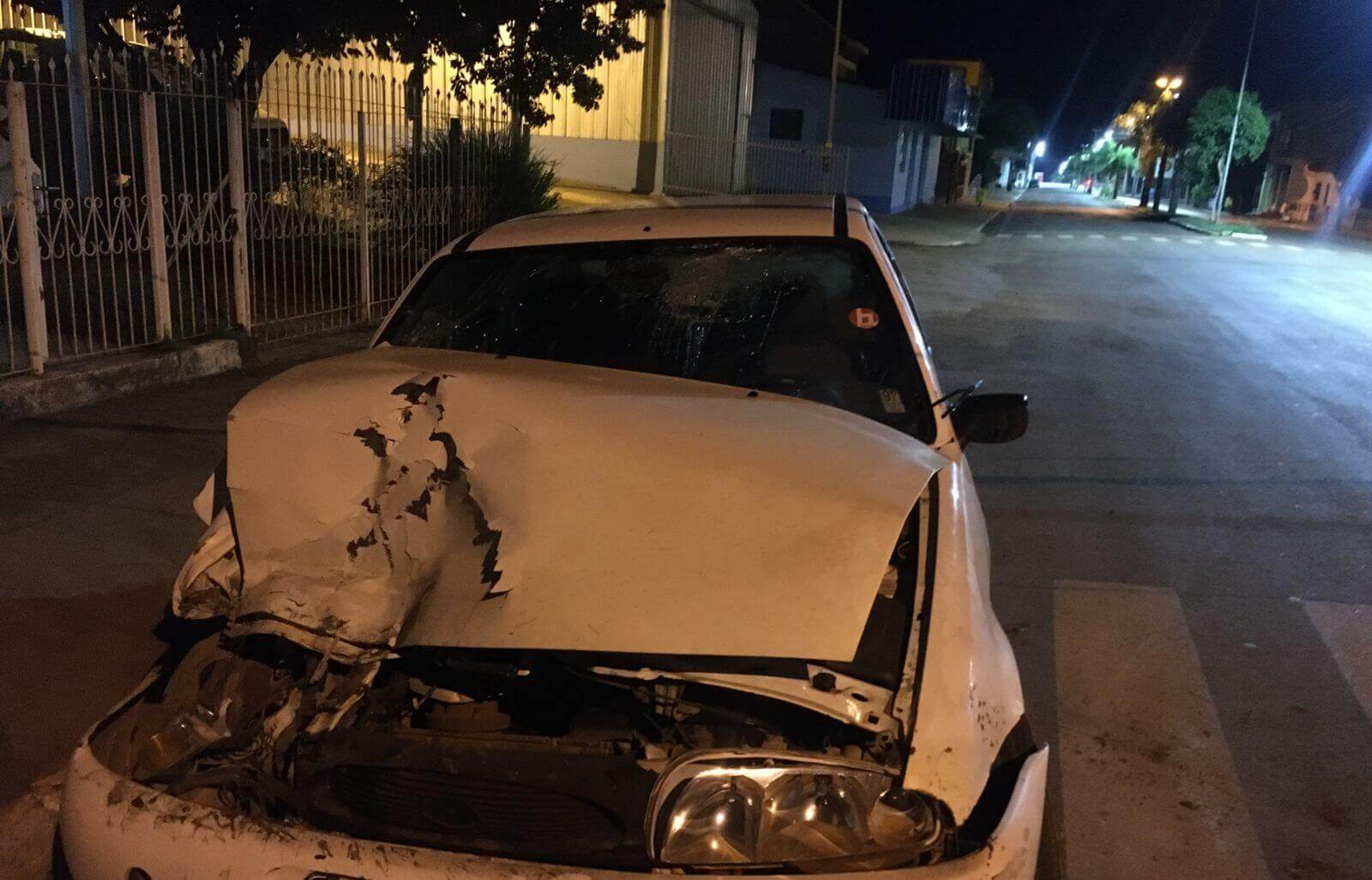 Capa Erval Seco: colisão durante a madrugada deixa condutor ferido