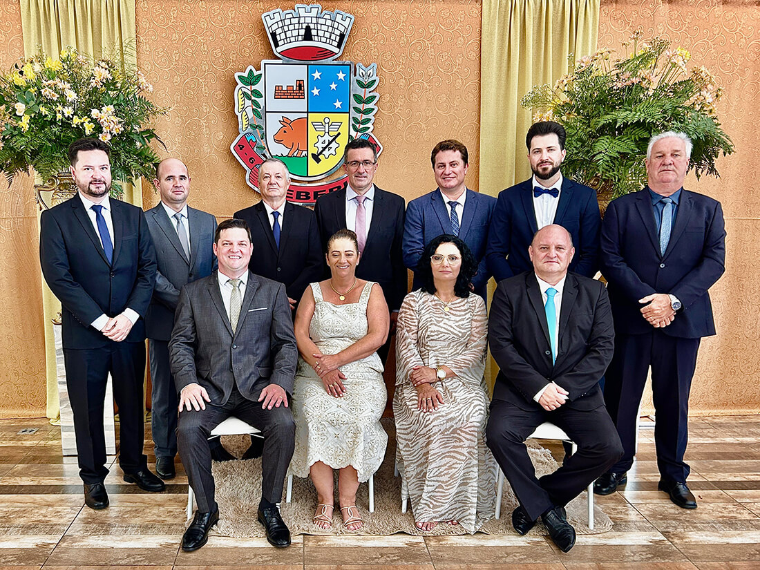 Capa Prefeito, vice-prefeito e vereadores de Seberi são empossados para gestão 2025/2028