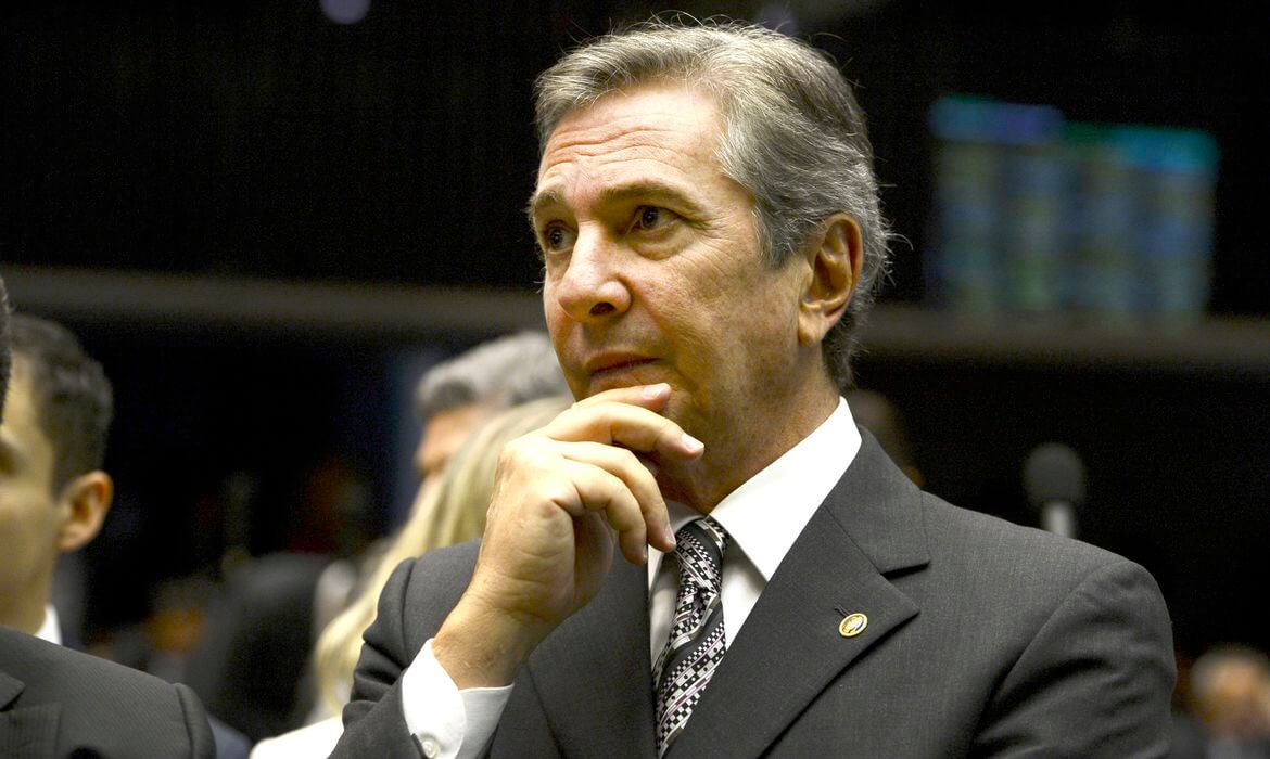 Capa STF condena Collor a oito anos e dez meses de prisão