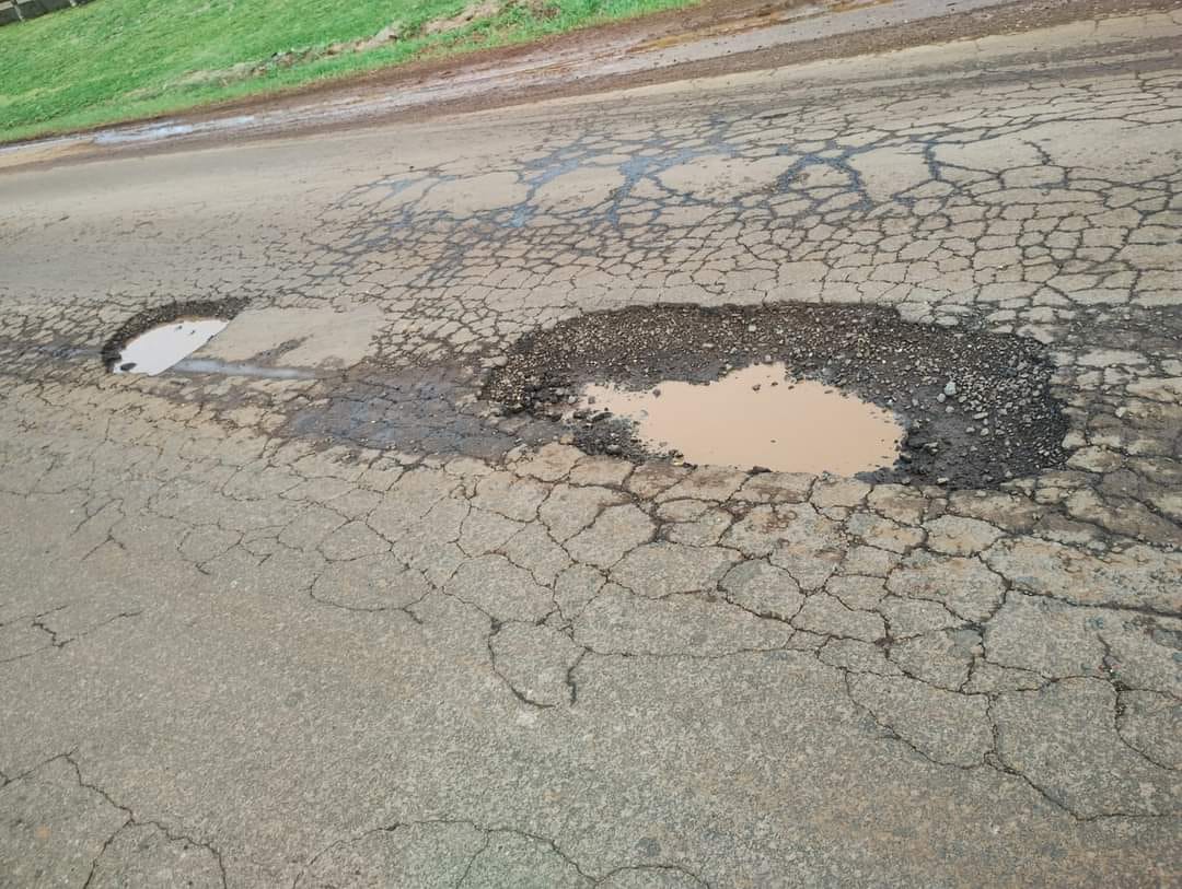 Capa Rodovia ERS-330 Sofre com Buracos entre Miraguaí e Tenente Portela