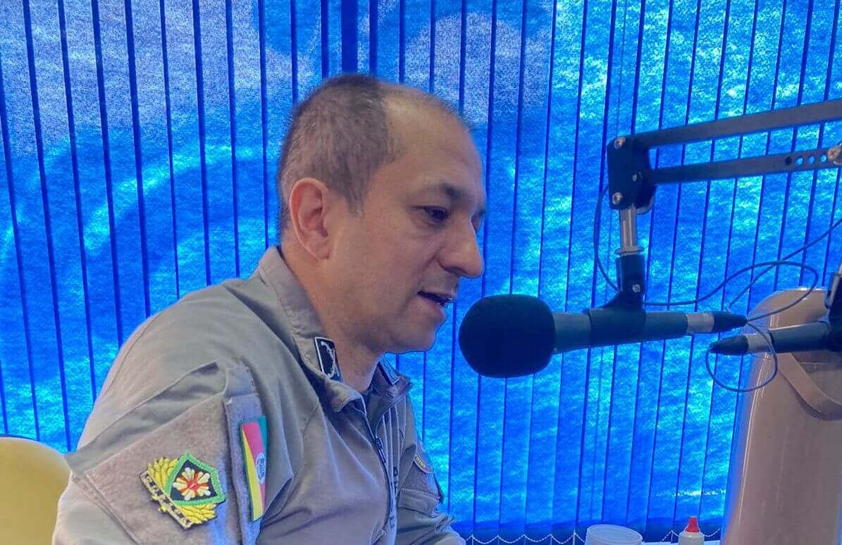 Capa Major Itamar Ferreira Walter destaca reforço policial para eleições em entrevista à Rádio Avenida