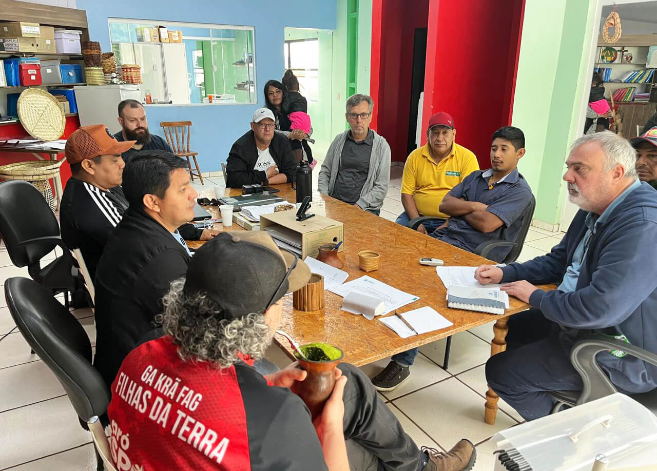 Capa Conab e Cooperfamiliar firmam parceria para fortalecer PAA em escolas da Terra Indígena do Guarita