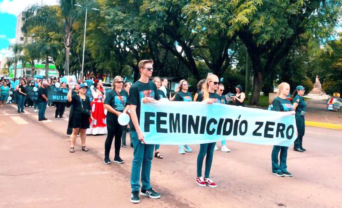 Capa Palmeira das Missões encerra campanha pelo fim da violência contra a mulher com caminhada simbólica
