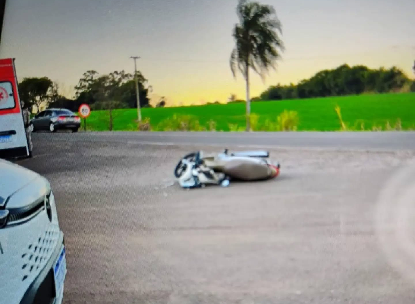 Capa Acidente entre carro e moto deixa mulher ferida nas proximidades do Seminário em Três Passos