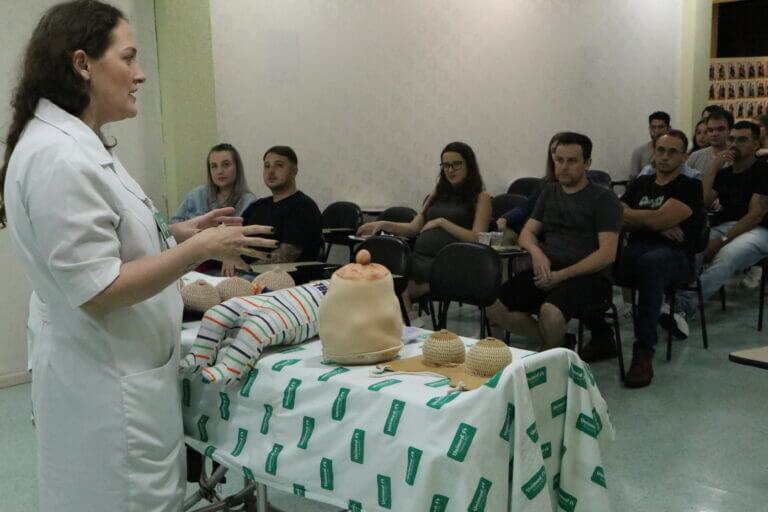 Capa Clube da Gestante do Hospital Unimed conclui turma