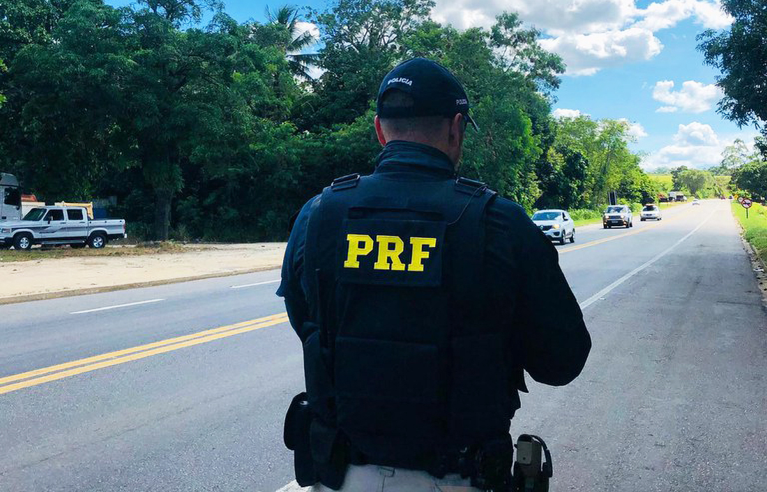 Capa PRF intensifica fiscalização nas estradas durante Operação Corpus Christi
