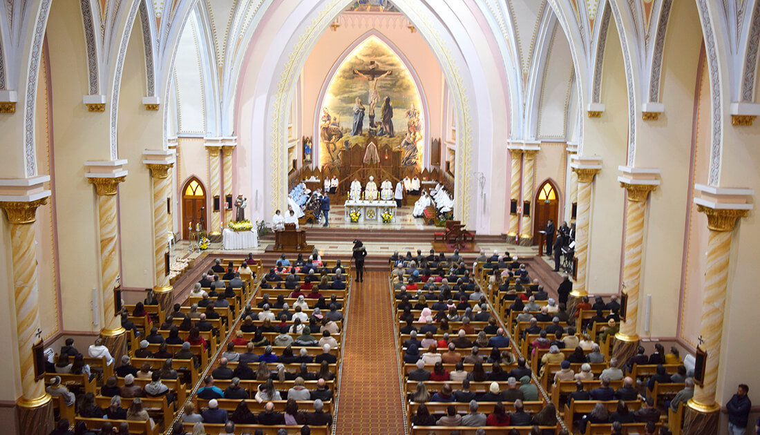 Capa Catedral inicia novena com três celebrações diárias em preparação para a Festa de Santo Antônio