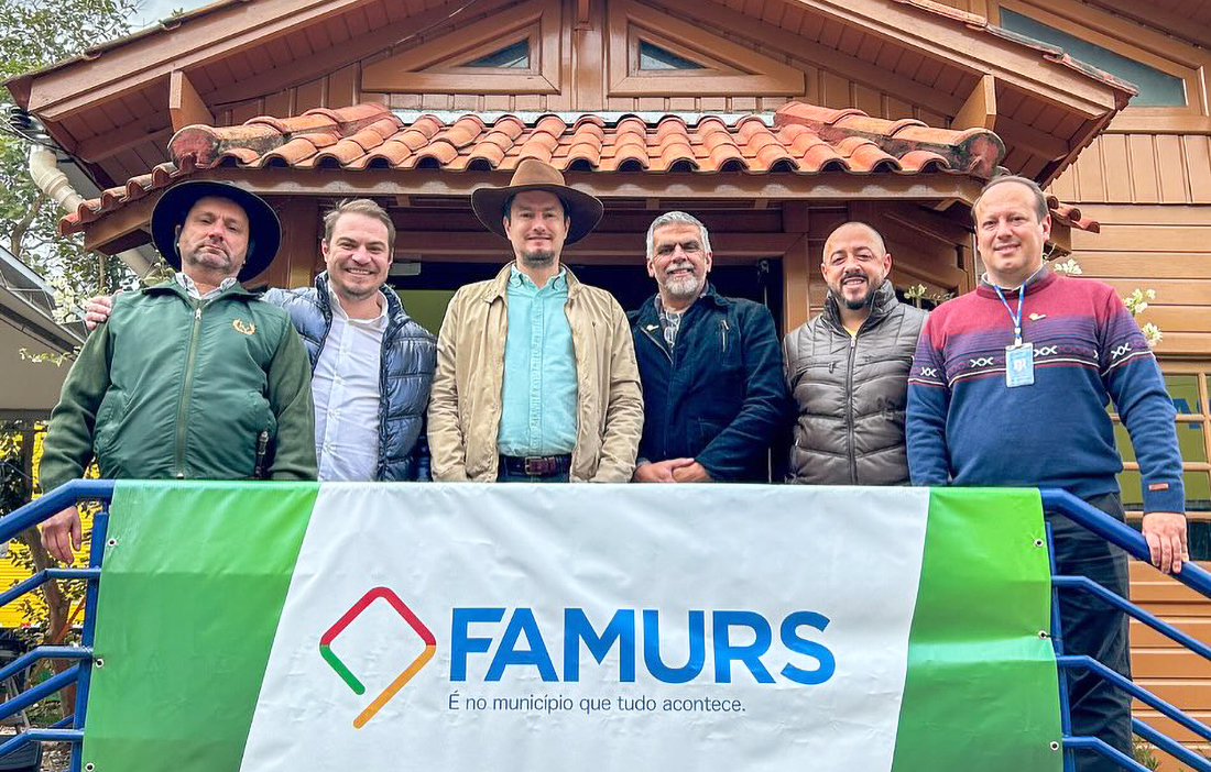 Capa Famurs realiza encontro com líderes municipais e parceiros na Expointer