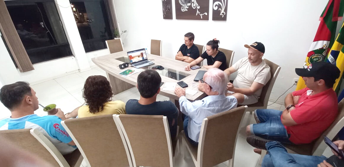Capa Reunião de Emergência trata sobre os efeitos das chuvas em Palmitinho