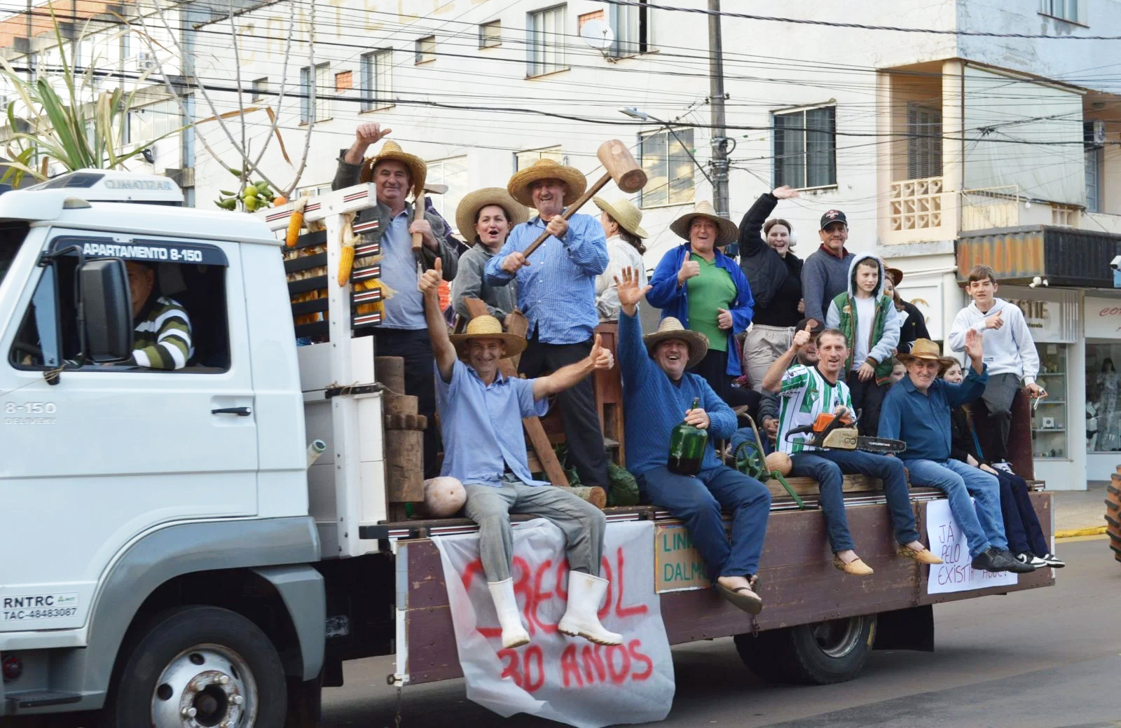 Capa Cresol Raiz realiza 5ª Festa do Colono e Motorista em Frederico Westphalen