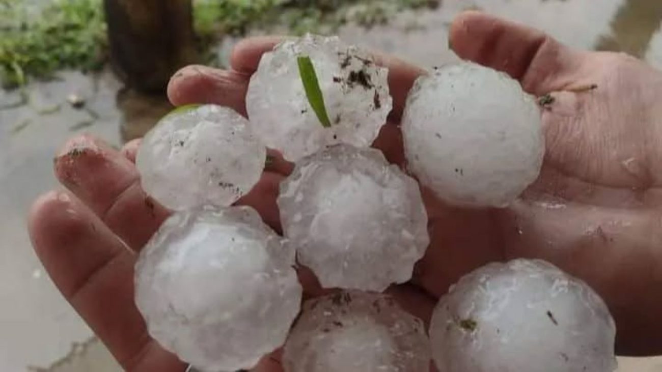Capa "Pedras maiores que ovos": granizo provoca estragos, alagamentos e destelhamentos em SC