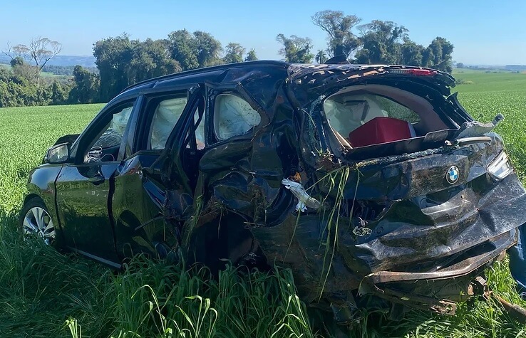 Capa Grave acidente na ERS-330 entre Derrubadas e Tenente Portela