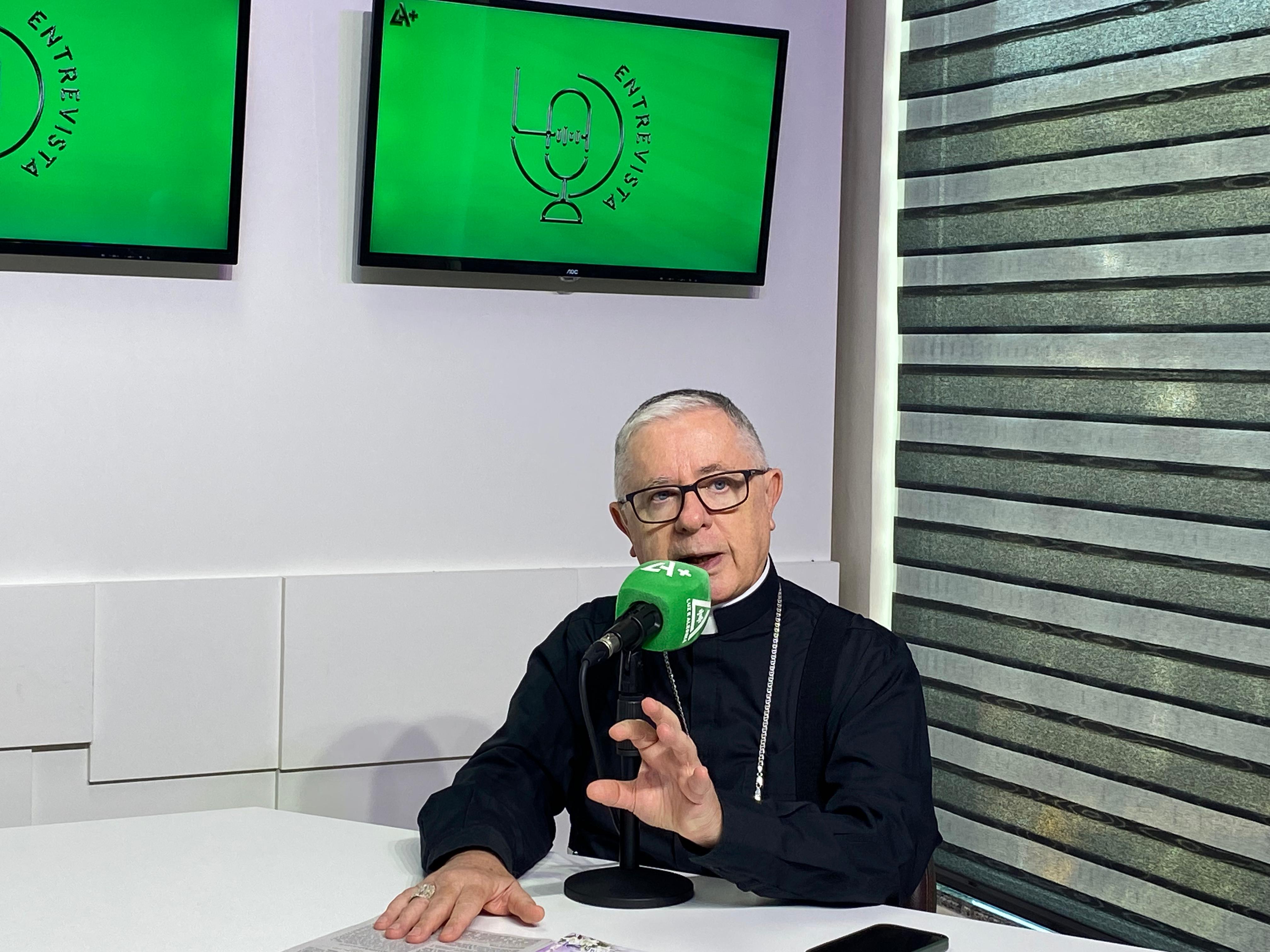 Capa Bispo de FW, Dom Antonio Carlos Rossi Keller, divulga mensagem de Páscoa