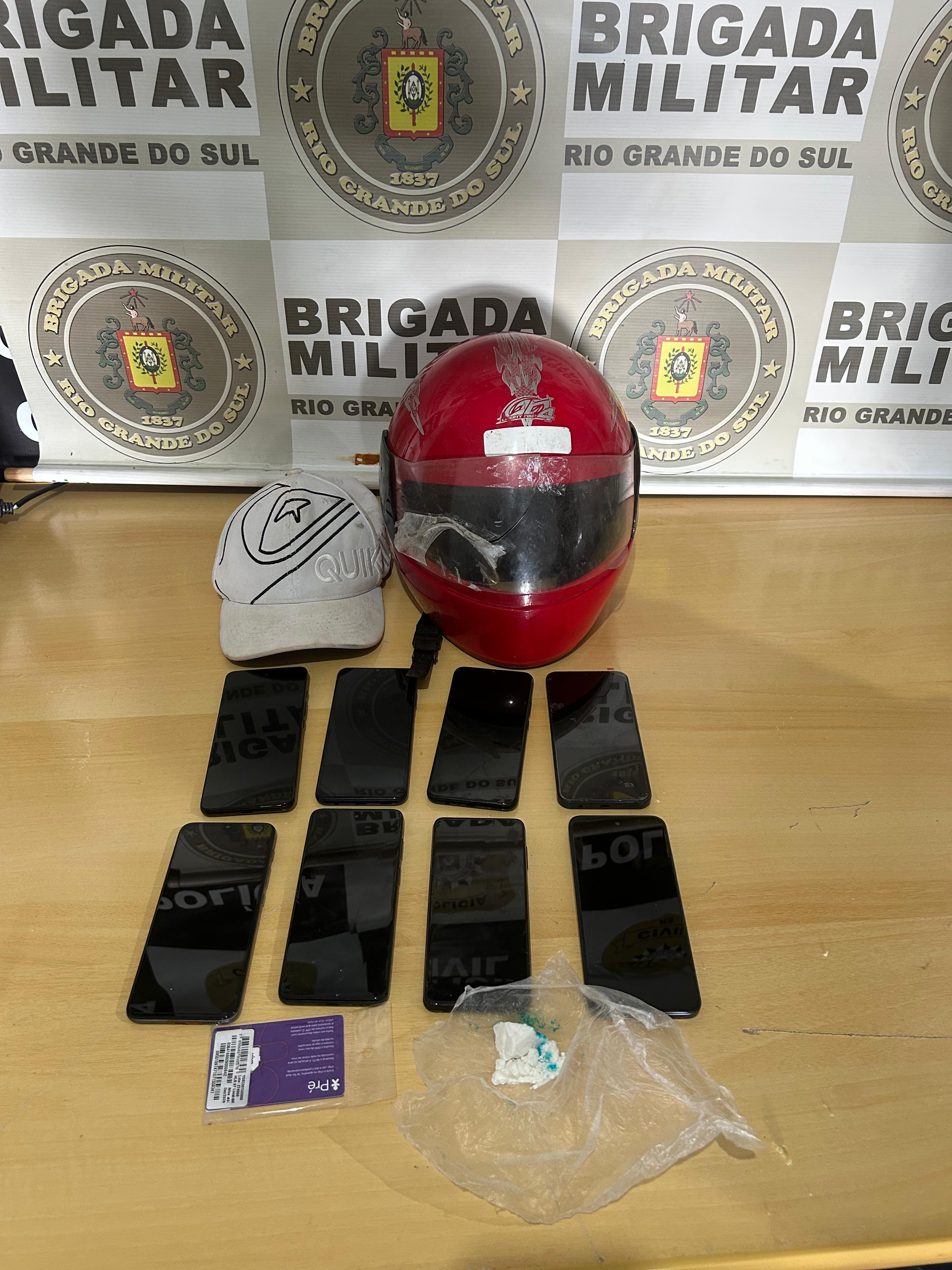 Capa Homem é preso por arremessar objetos para presídio e portar drogas em Sarandi
