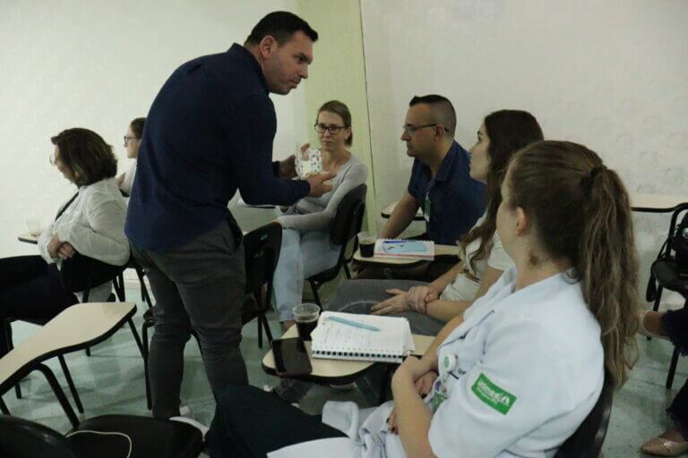 Capa Profissionais da Unimed são qualificados para prevenção e tratamento de lesões