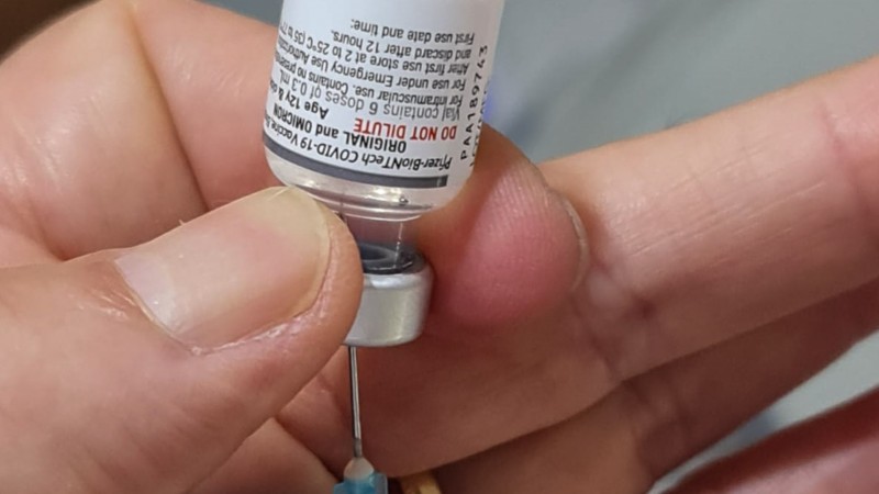 Capa Segundo reforço da vacina contra a covid-19 reduz ainda mais risco de morte pela doença, aponta levantamento feito no RS