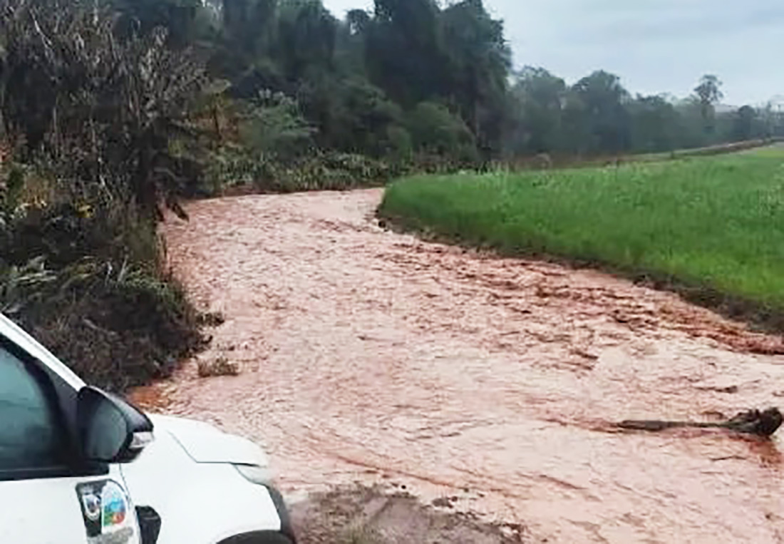 Capa Chuvas causam danos em estradas de Derrubadas e dificultam tráfego no interior